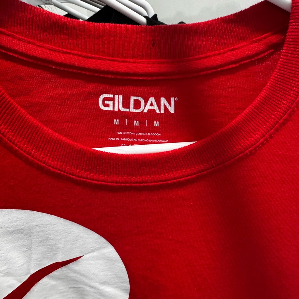 Gildan Red and White Short Sleeve Tees - Picture 2 of 3